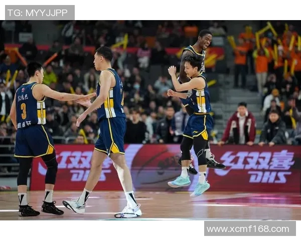 CBA激战深圳队迎战同曦队全力争胜精彩赛事不容错过