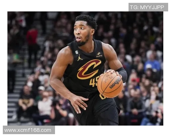 多诺万米切尔的篮球之路：从新秀到全明星的蜕变与挑战