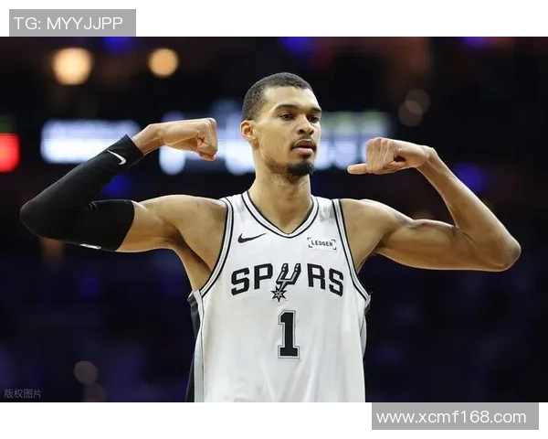 76人马刺夏季联赛激战正酣年轻球员展现无限潜力与激情