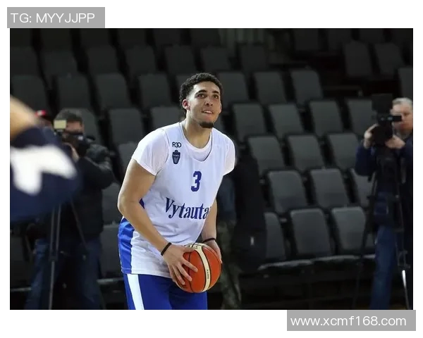 爱德华兹与鲍尔的巅峰对决谁将成为拳坛新王者